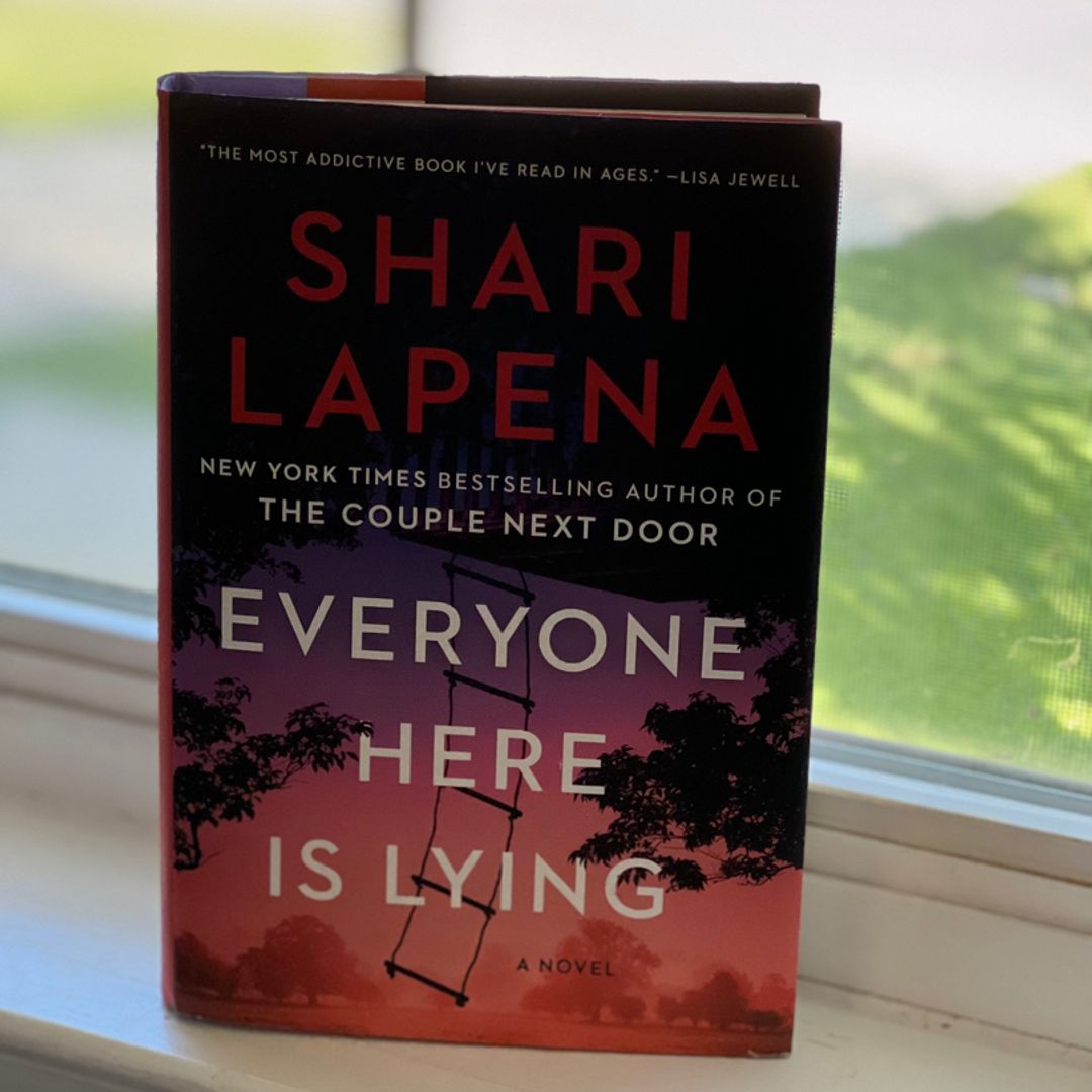 Everyone Here Is Lying by Shari Lapena: 9780593489932