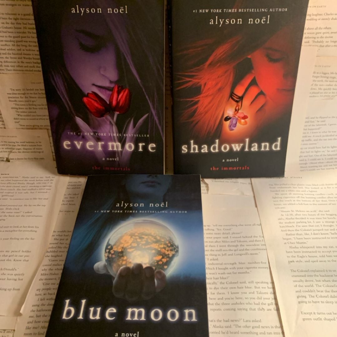 The Immortals Series by Alyson Noel, Paperback | Pangobooks