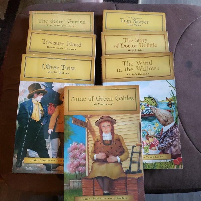 Set of 7 Junior Classics for Young Readers