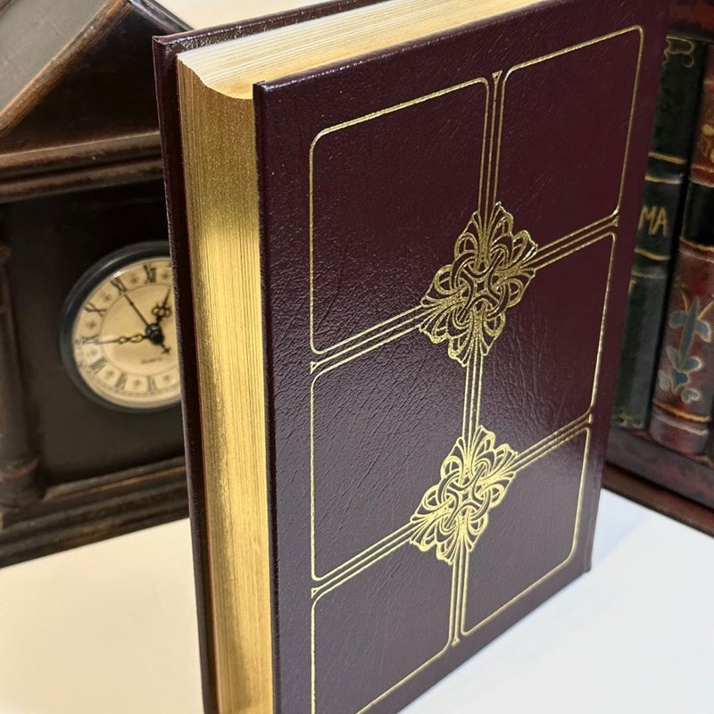Easton Press Leather Classics  “Tom Jones" Collector's Edition 1979.  100 Greatest Books Ever Written in excellent condition.