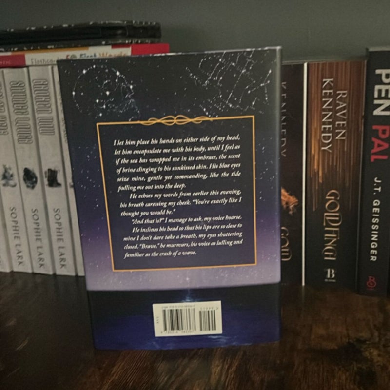 Nightweaver (Deluxe Limited Edition)