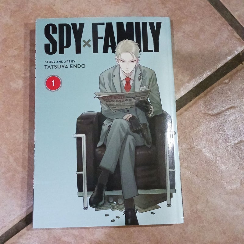 Spy x Family, Vol. 1 (1) by Endo, Tatsuya