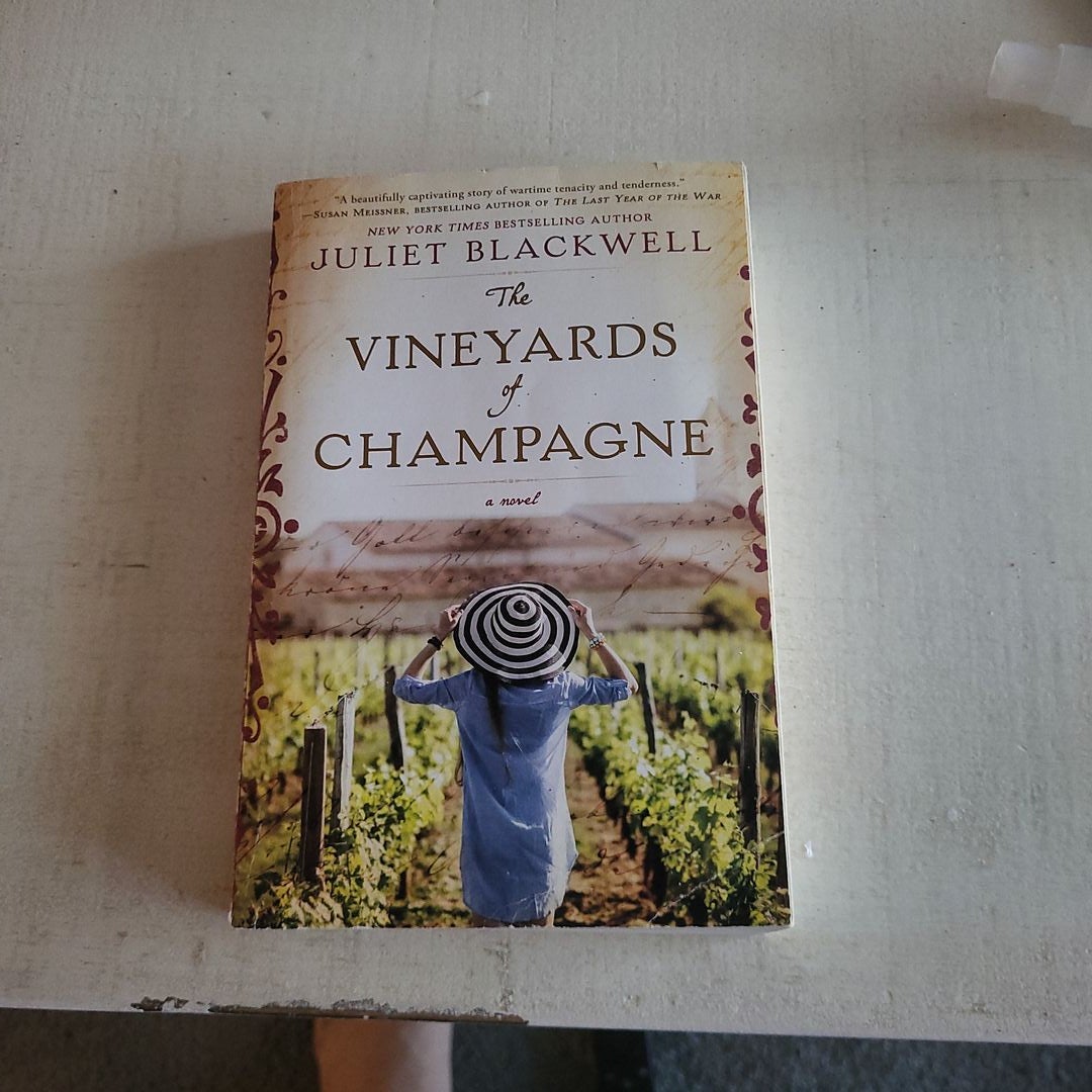 The Vineyards of Champagne by Juliet Blackwell: 9780451490650