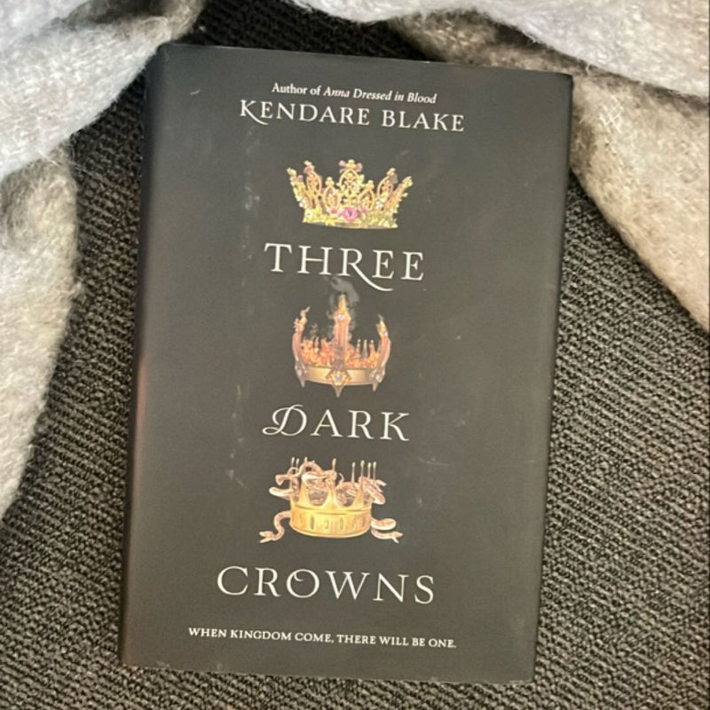 Three Dark Crowns