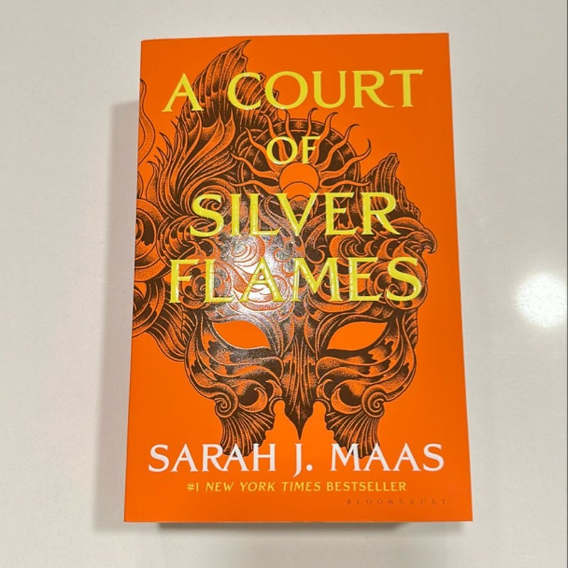 A Court of Thorns and Roses Set (ACOTAR Bundle Books 1-5)