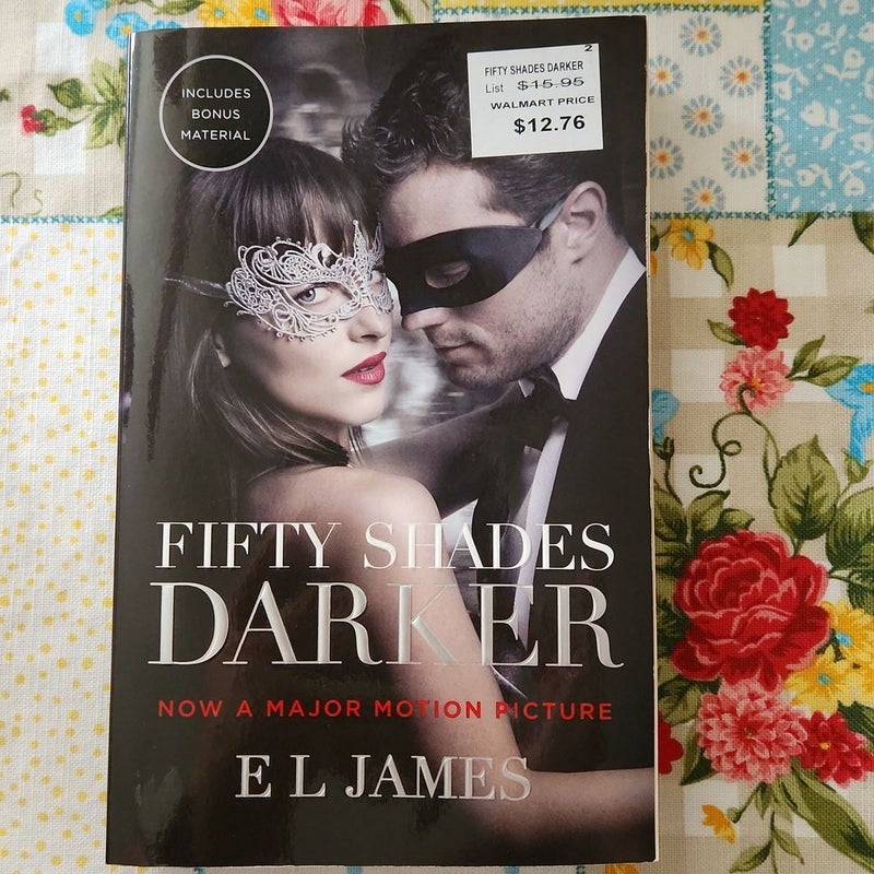 Fifty Shades Darker (Movie Tie-In Edition)