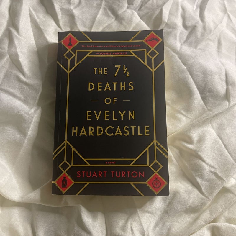 The 7½ Deaths of Evelyn Hardcastle