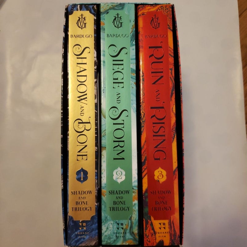 The Shadow and Bone Trilogy Boxed Set