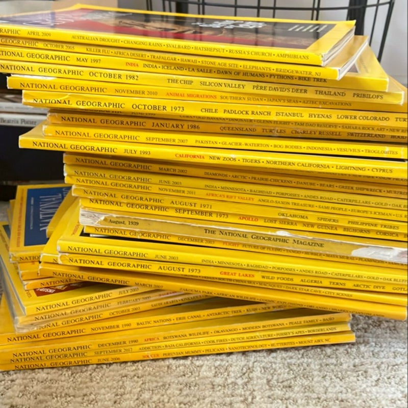 Lot of National Geographic Magazines 