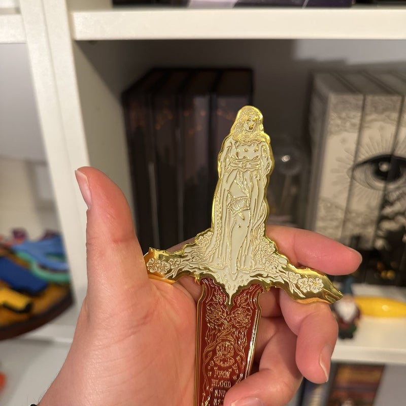 Popppy Dagger Replica