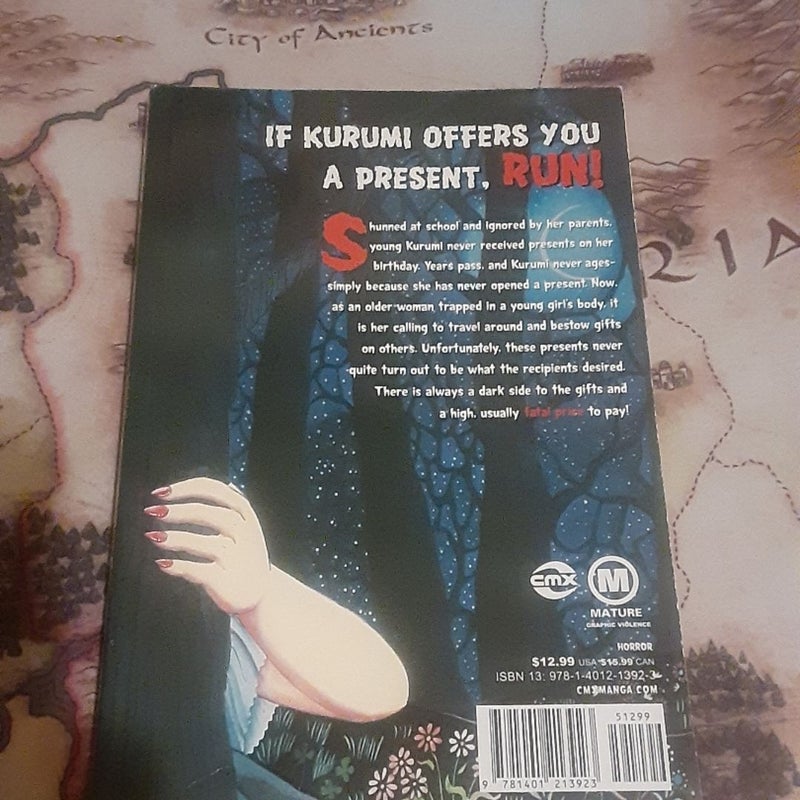 Presents #1 (DC Comics CMX manga 2007) Horror By Kanako Inuki. Small crease on front cover.
In English.  Rated mature for gore. Out of print. 
Published by CMX, DC COMICS short lived manga imprint. 
  Good shape =)