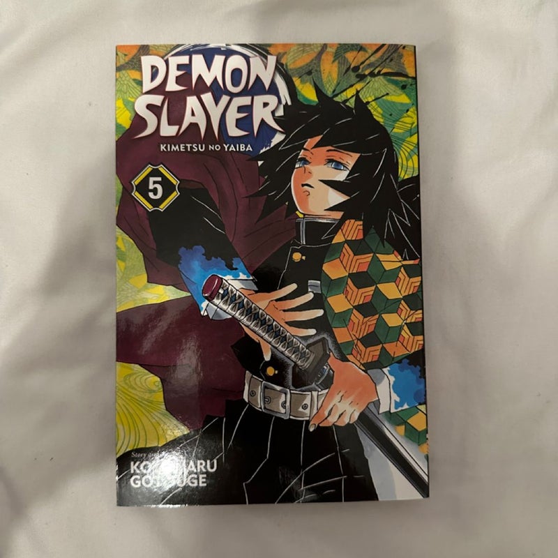 Demon Slayer: Kimetsu No Yaiba, Vol. 3,4,5,8