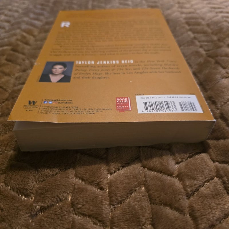 The Seven Husbands of Evelyn Hugo