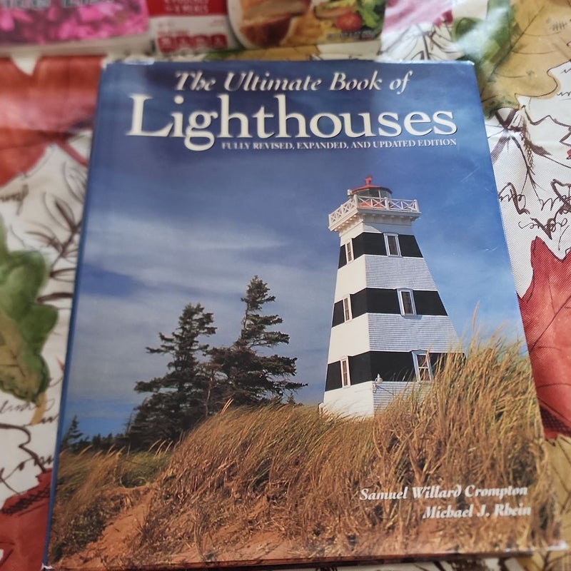 The Ultimate Book of Lighthouses