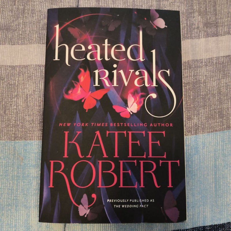 Heated Rivals (previously Published As the Wedding Pact)