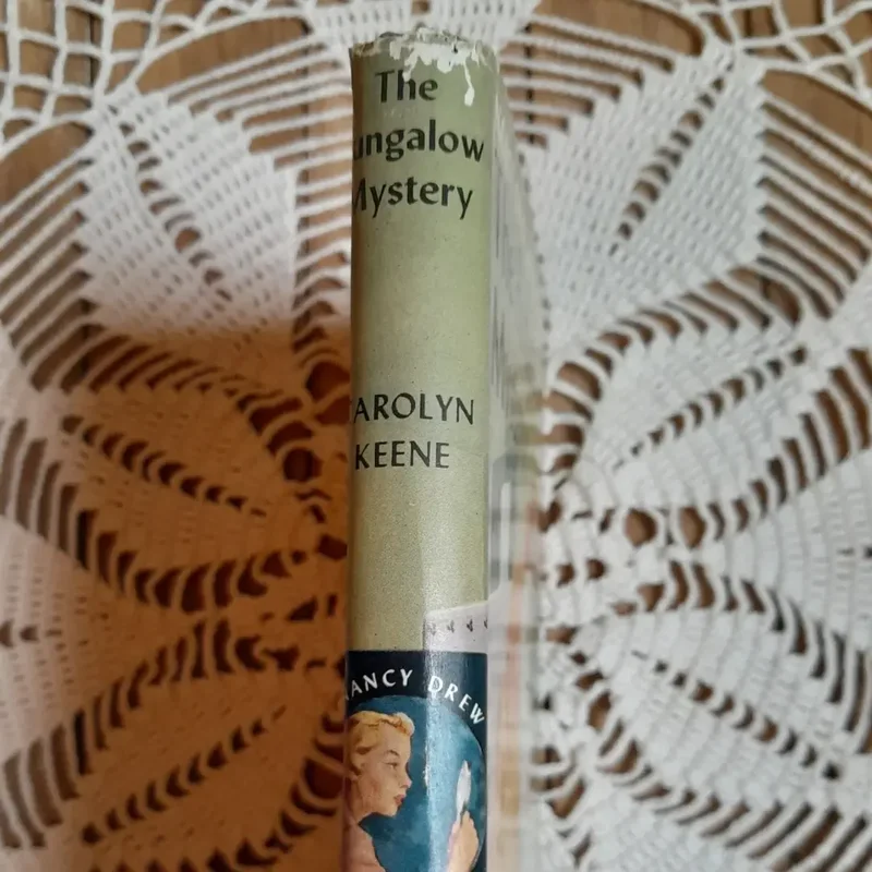 1950s Vintage copy of Nancy Drew- The Bungalow Mystery