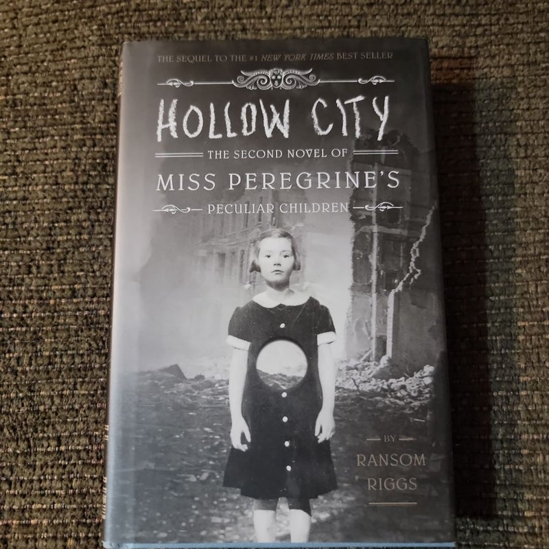 Hollow City (First Edition)