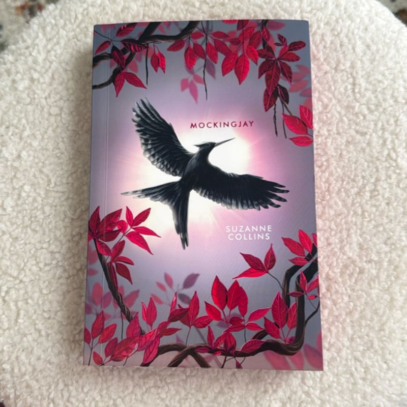 Mockingjay: Deluxe Edition (the Hunger Games, Book Three) by Suzanne ...