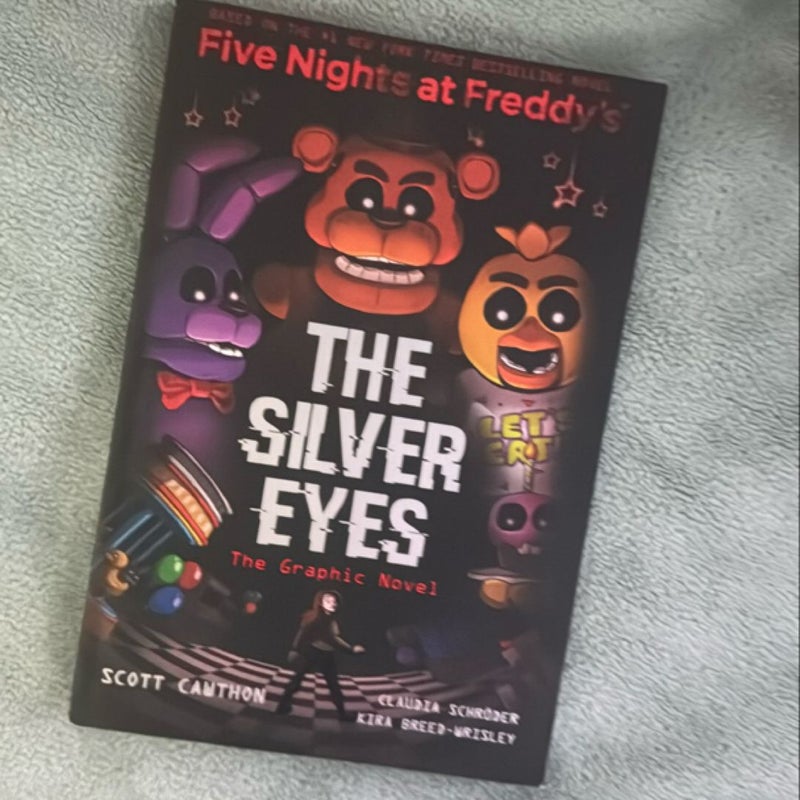 The Silver Eyes (Five Nights at Freddy's Graphic Novel #1)