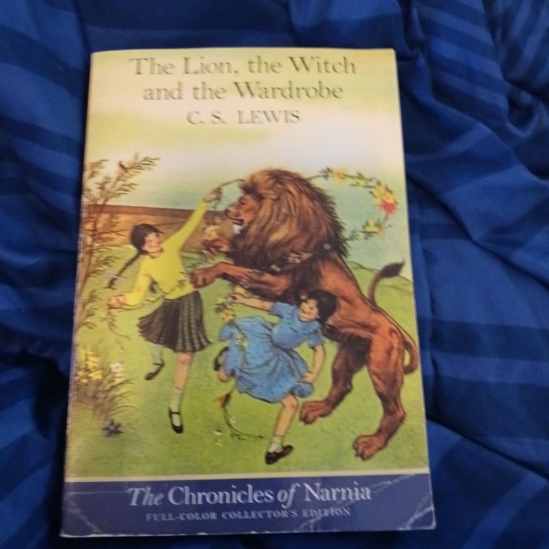 The Lion, the Witch and the Wardrobe: Full Color Edition