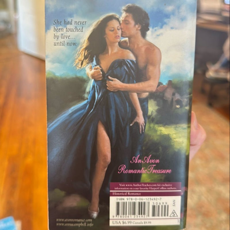 EXCELLENT - Untouched - An Avon Romantic Treasure