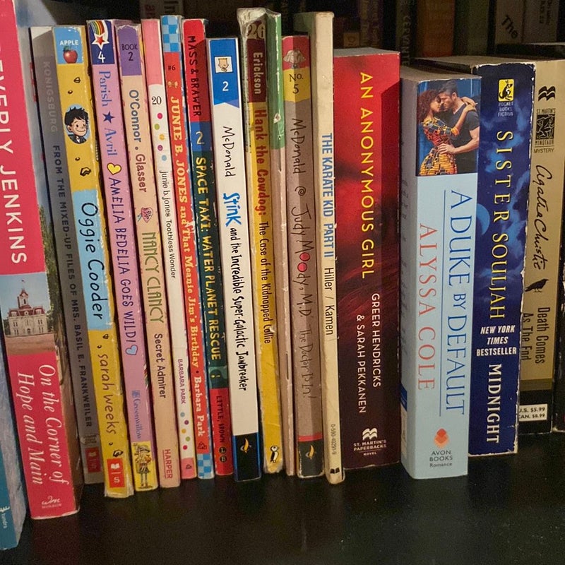 Best Book Bundle Deal Ever by GmVintageDesigns , Hardcover Pangobooks