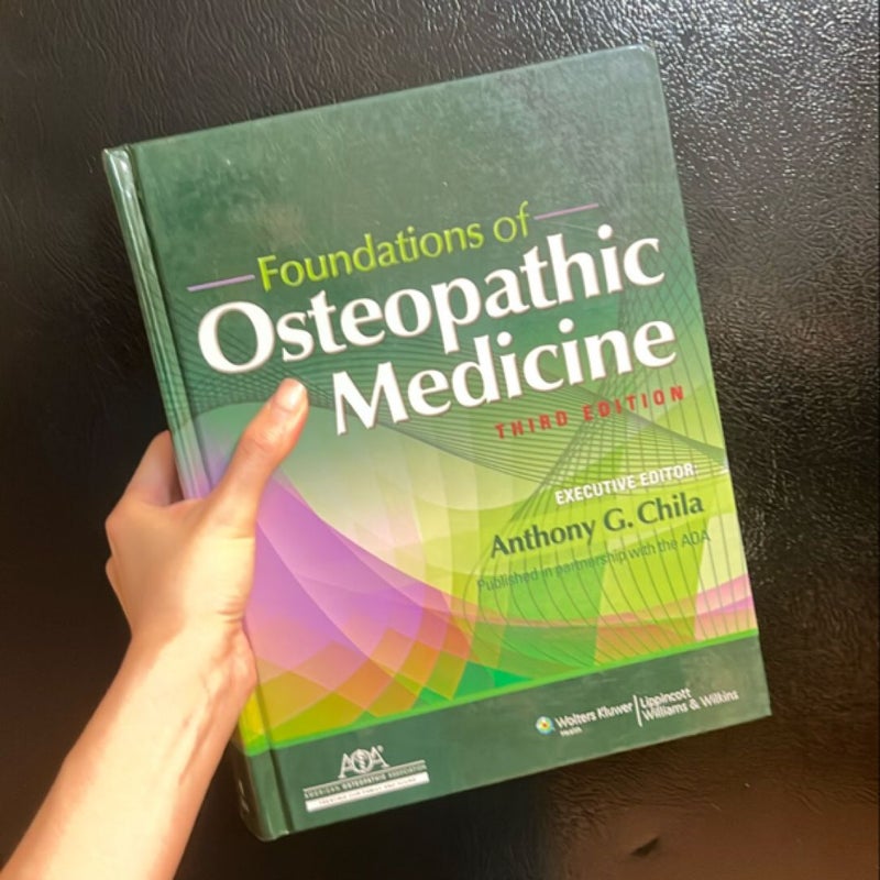 Foundations of Osteopathic Medicine by , Hardcover | Pangobooks