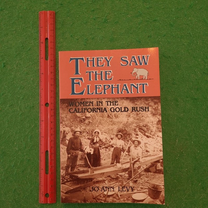 They Saw the Elephant by JoAnn Levy