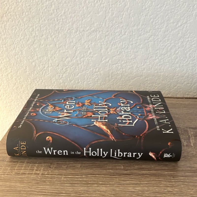 The Wren in the Holly Library (Deluxe Limited Edition)