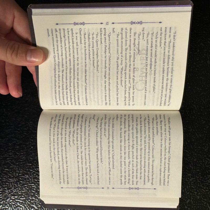 Throne of Glass (Miniature Character Collection)