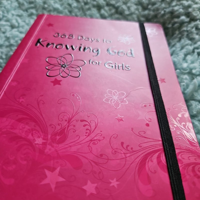 365 Days to Knowing God-Girls