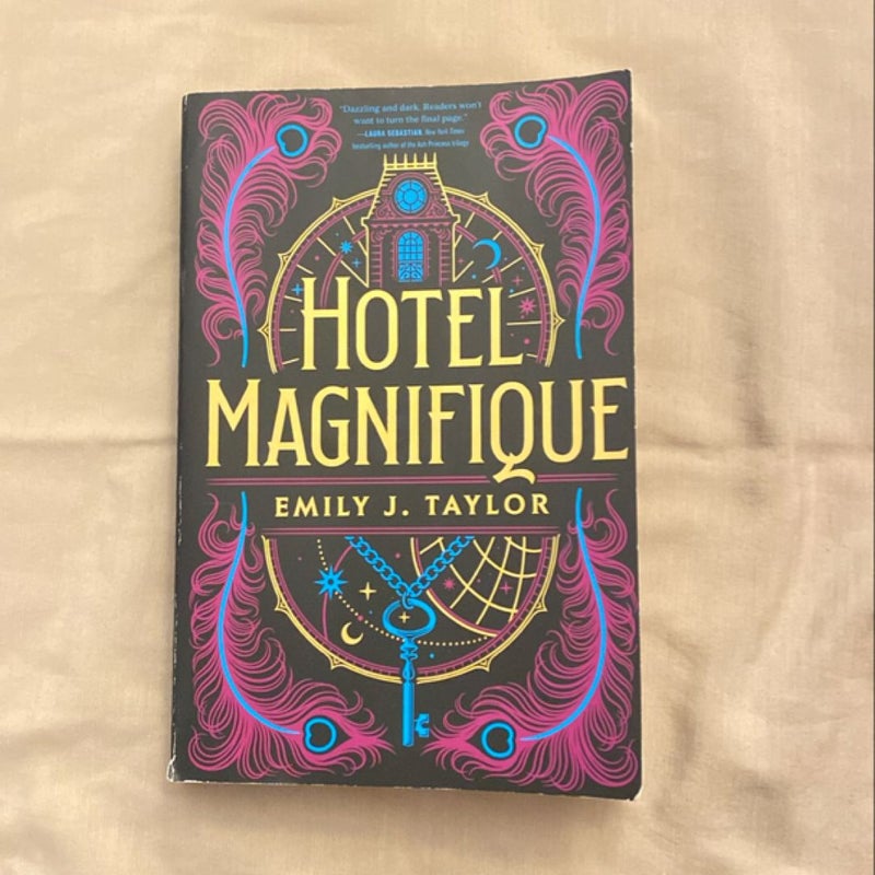 Hotel Magnifique