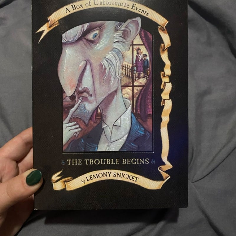 A Series of Unfortunate Events Box: the Trouble Begins (Books 1-3)