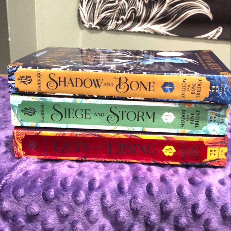 The Shadow and Bone Trilogy Boxed Set