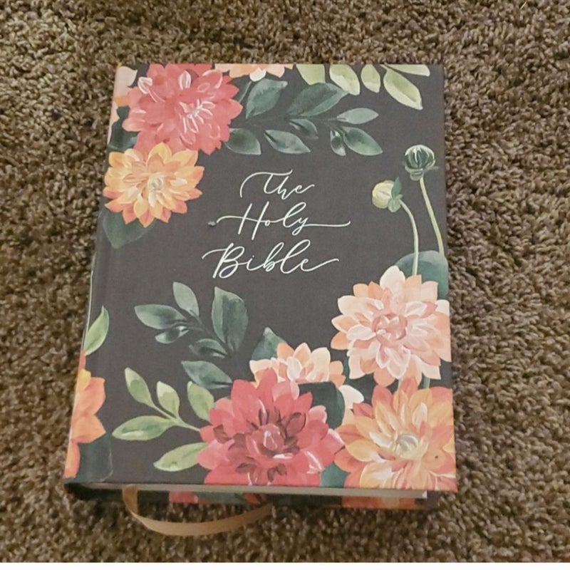 Hosanna Revival Bible Christian Standard Version 