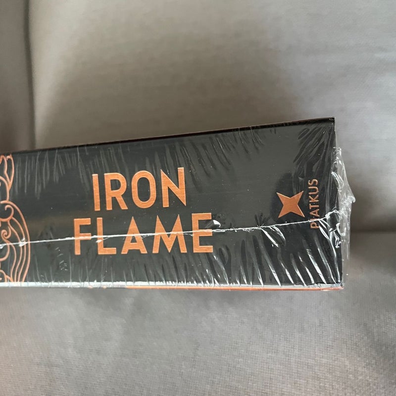 Iron Flame by Rebecca Yarros UK paperback Book