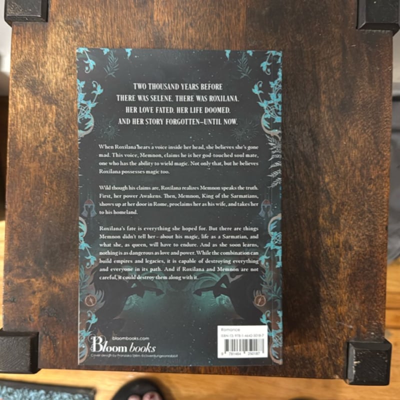 The Curse That Binds (Alternate Cover)