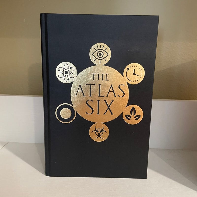The Atlas Six (SIGNED FAIRYLOOT EDITION)