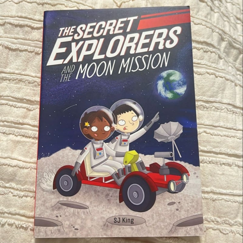 The Secret Explorers and the Moon Mission