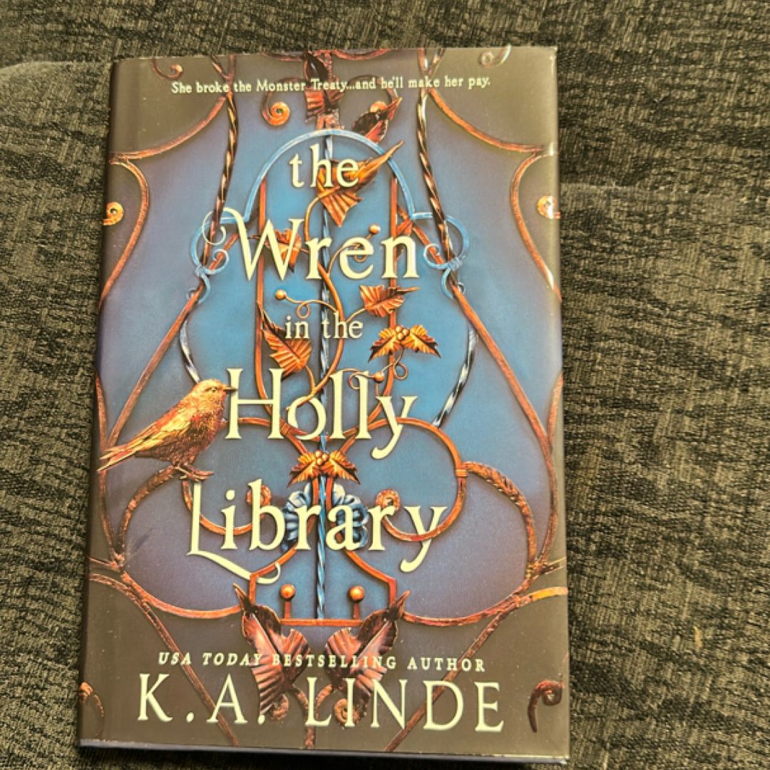 The Wren in the Holly Library (Deluxe Limited Edition)