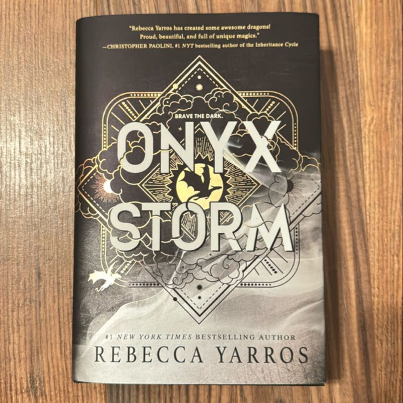 Onyx Storm (Deluxe Edition)