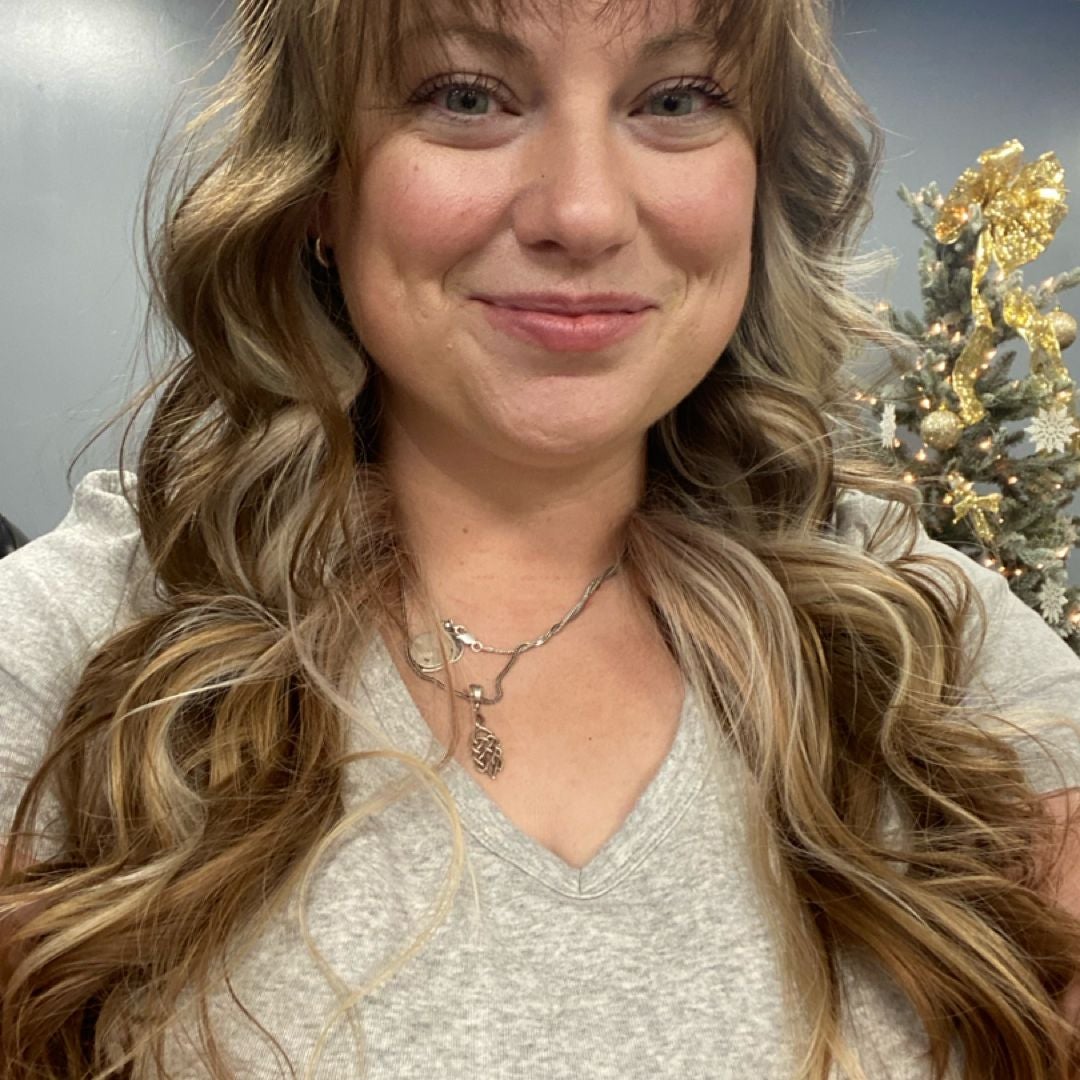 Elizabeth Mckenzie