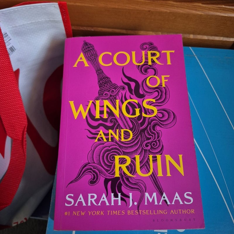 A Court of Wings and Ruin