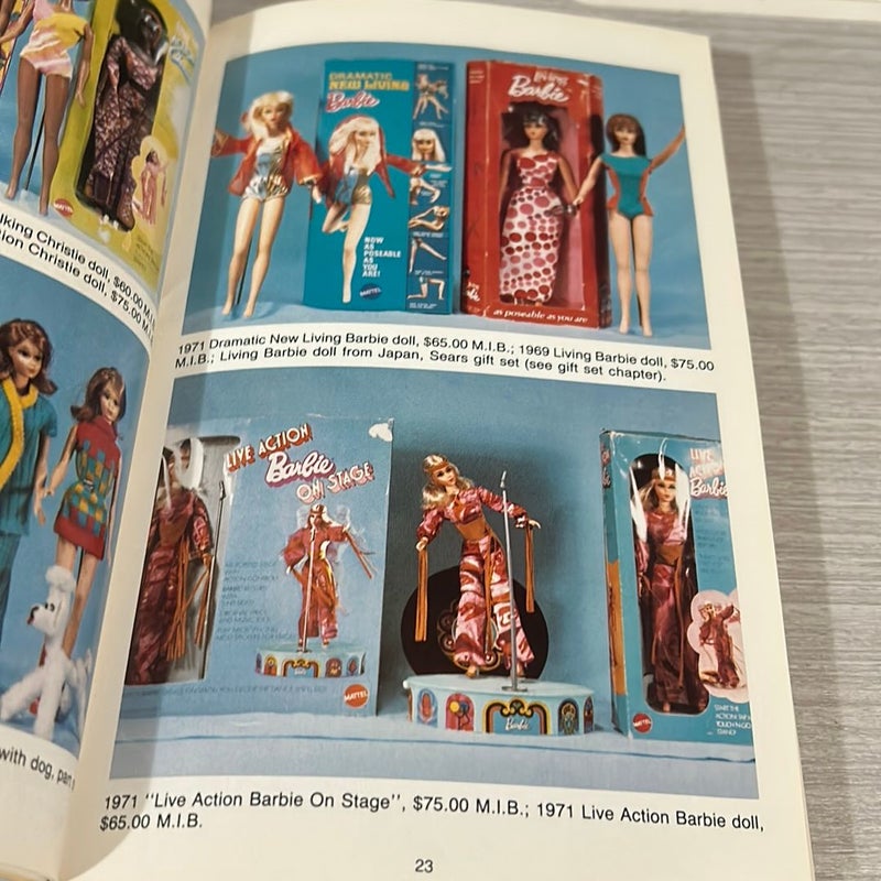 The World of Barbie Dolls (Vintage 1985)