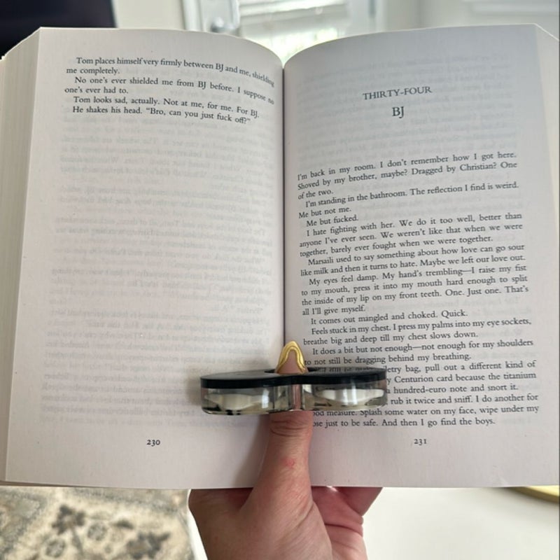 book/page/thumb holder - ghosts 👻