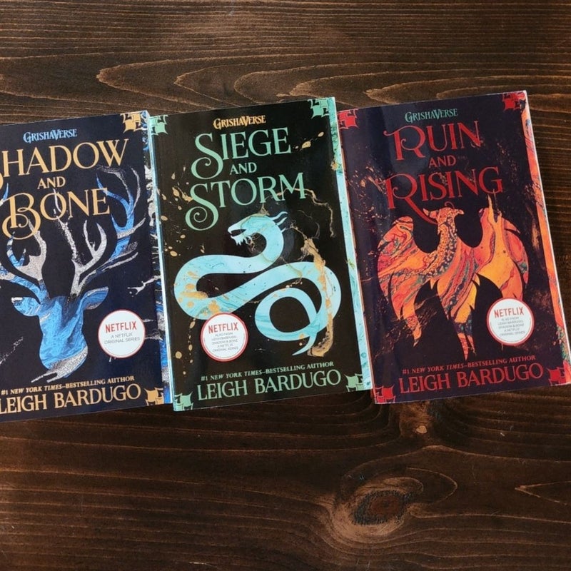 The Shadow and Bone Trilogy Boxed Set