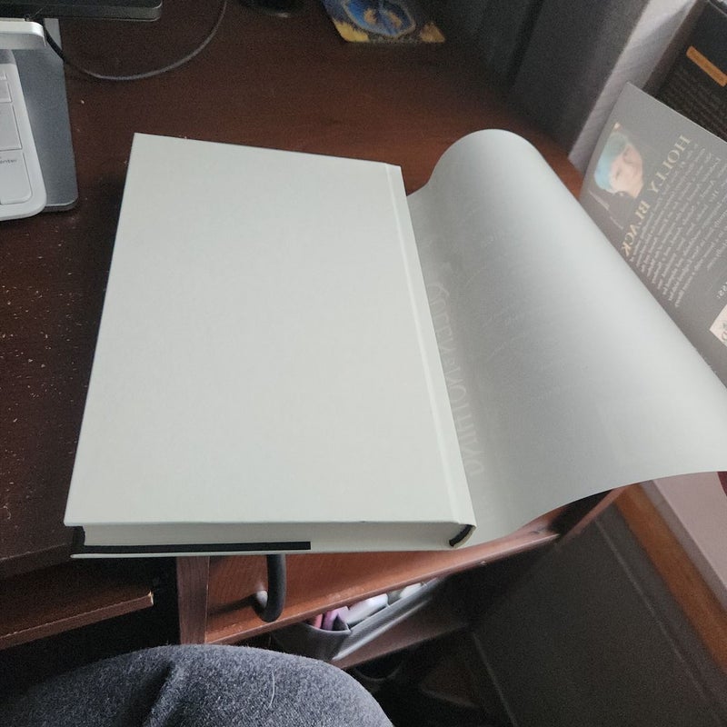 The Queen of Nothing (Barnes & Noble Exclusive Edition)
