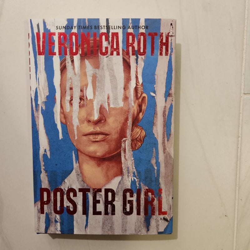 Poster Girl-sprayed edge