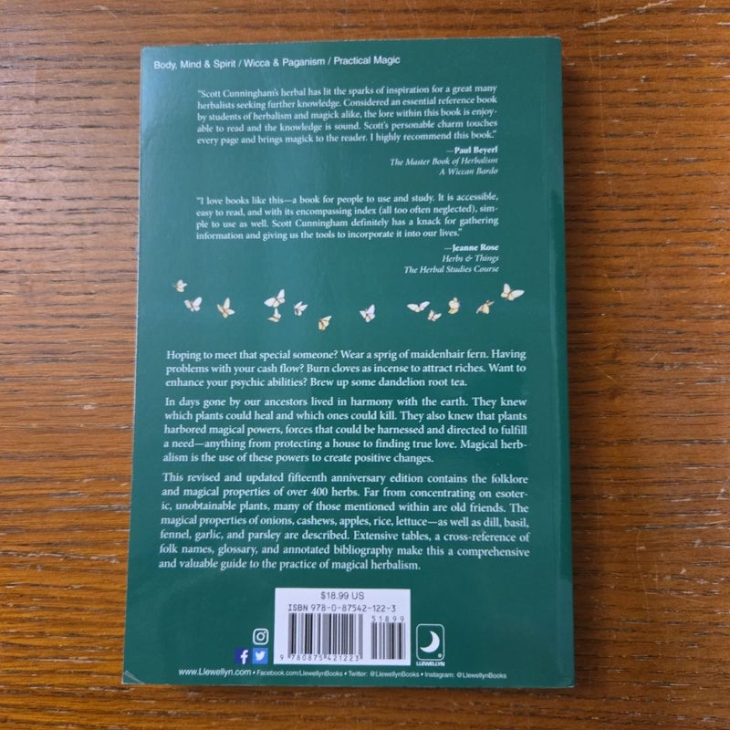 Cunningham's Encyclopedia of Magical Herbs