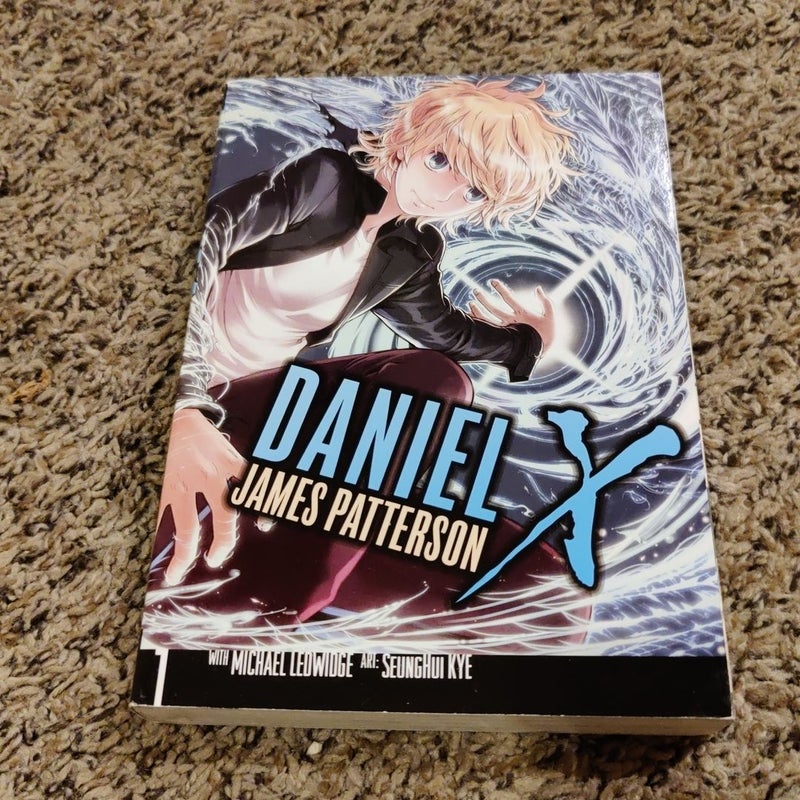 Daniel X: the Manga, Vol. 1